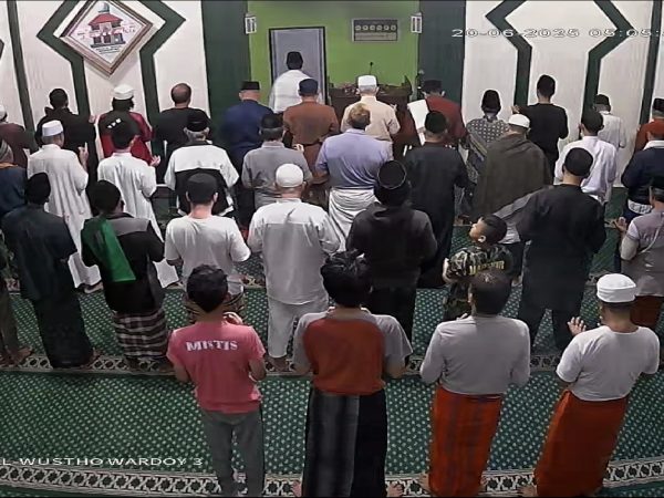 Jumat Shubuh, Surah Assajadah 20/6/2025