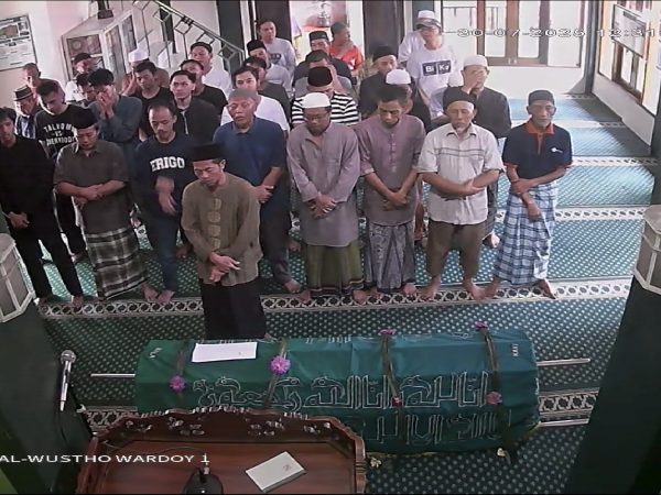 Shalat Jenazah Almarhum Bapak Ajat 30/7/2025