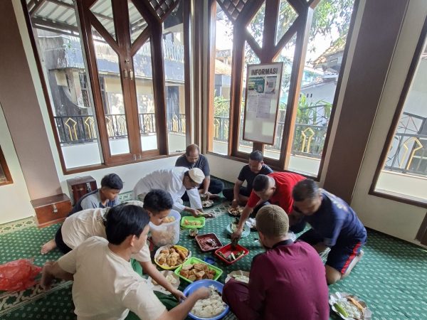 Botram Sore Selesai Ngecat 7/9/2025