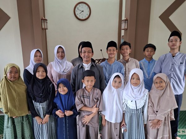 Persiapan Undangan Haul & Maulid Nabi ke Balandong