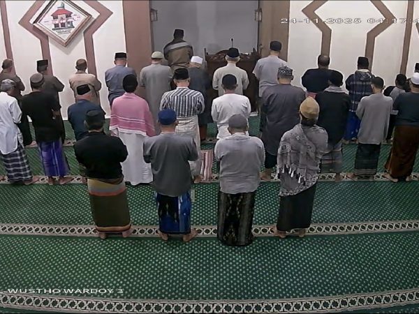 Senin Shubuh 24/11/2025