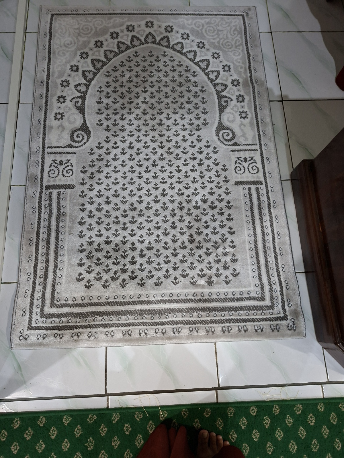 Wakaf Sajadah Imam dari H. Usman (Cibeureum) 3/1/2026