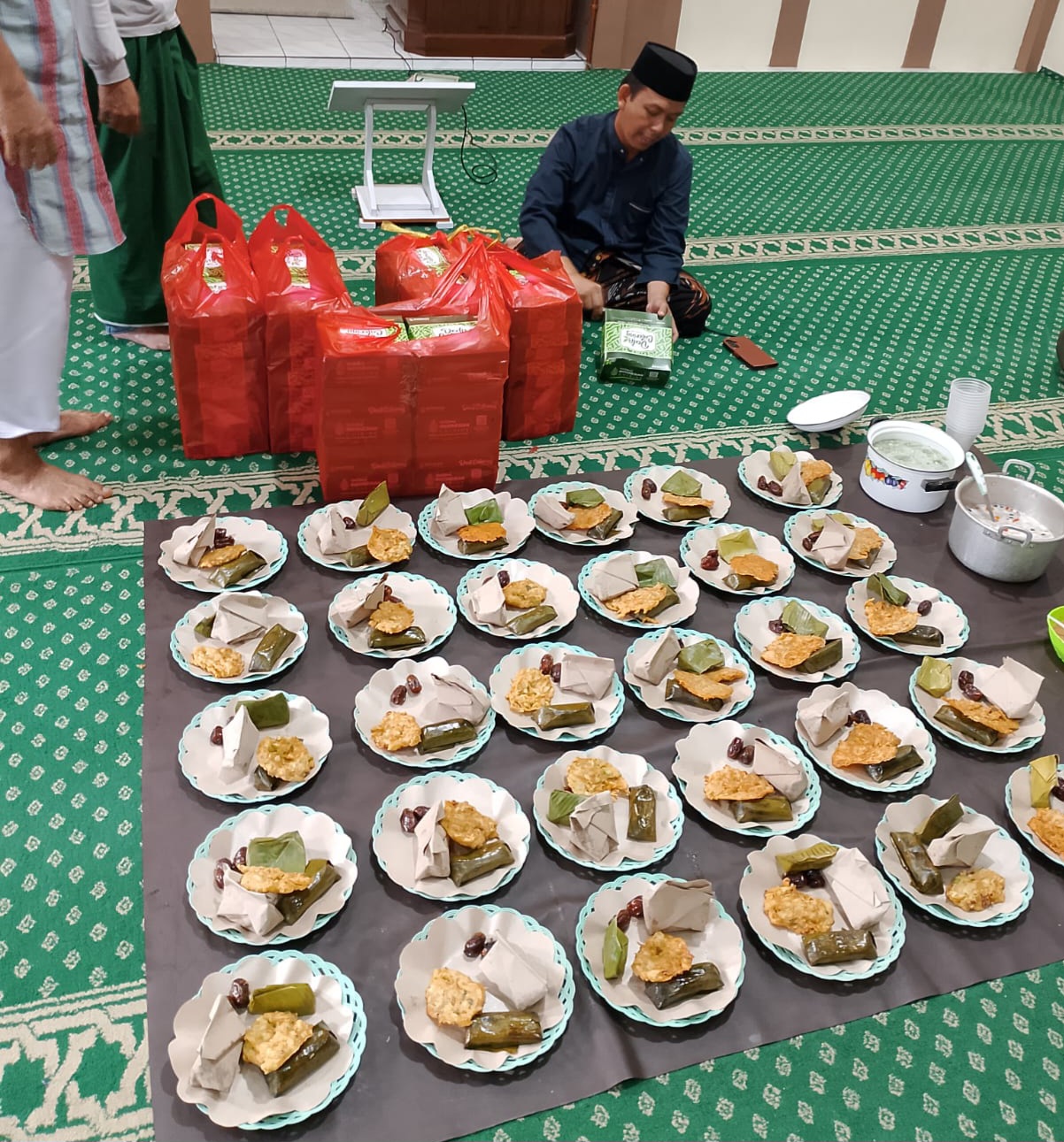 Sedekah 50 Box Nasi dari Dedi Catering 25/2/2026