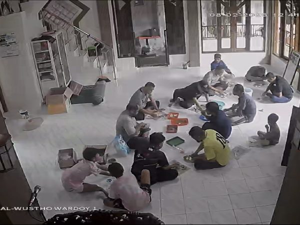 Botram, Rehat Bersih-bersih Masjid 8/2/2026