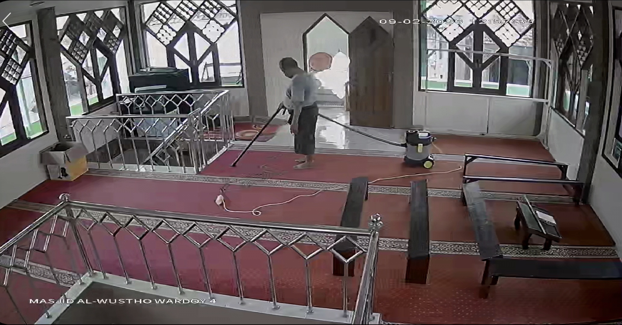 Vacum Karpet Lt.2 Jelang Ramadhan 9/2/2026