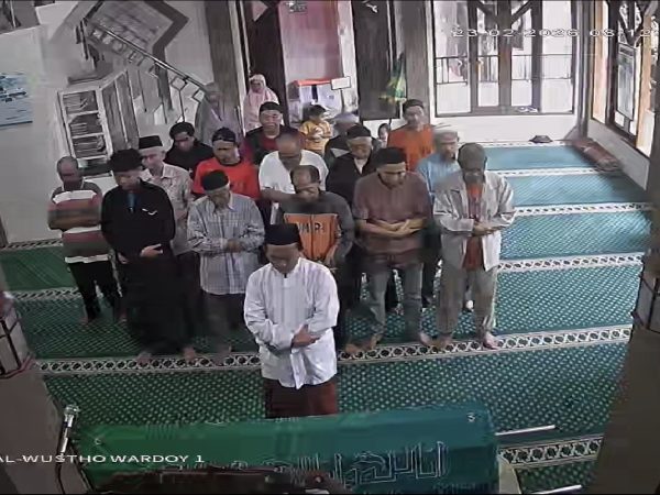 Shalat Jenazah Almarhumah Ibu Solihat Hayati 23/2/2026