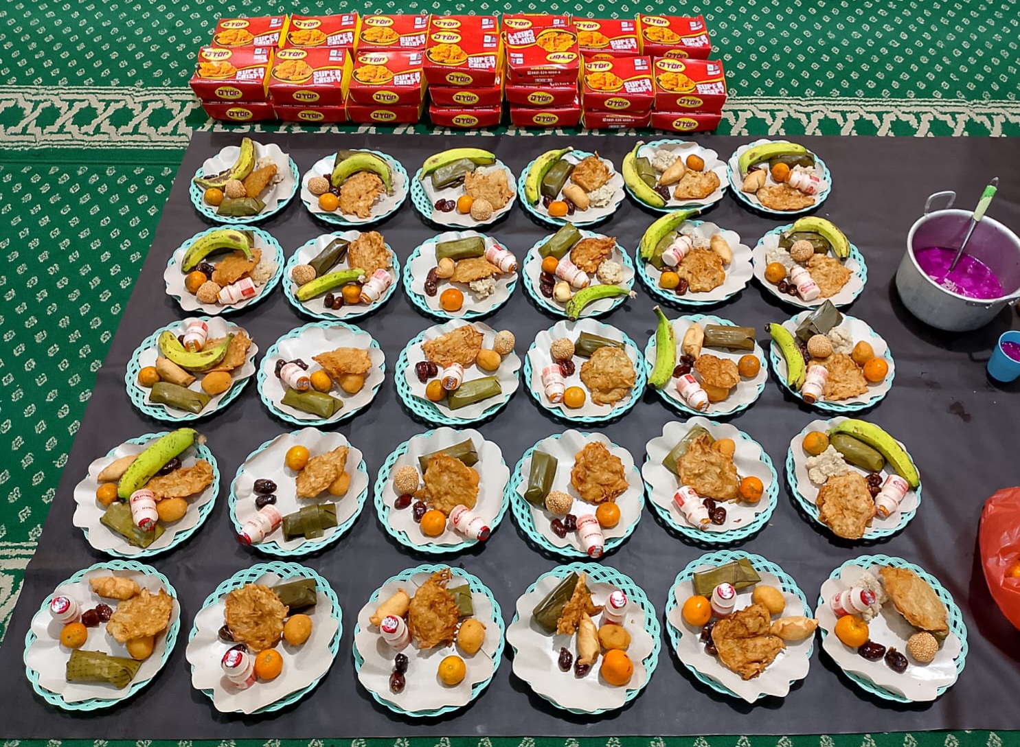 Sedekah Nasi Box dari Ibu Yanti Supriatin (Cibatu) 2/3/2026